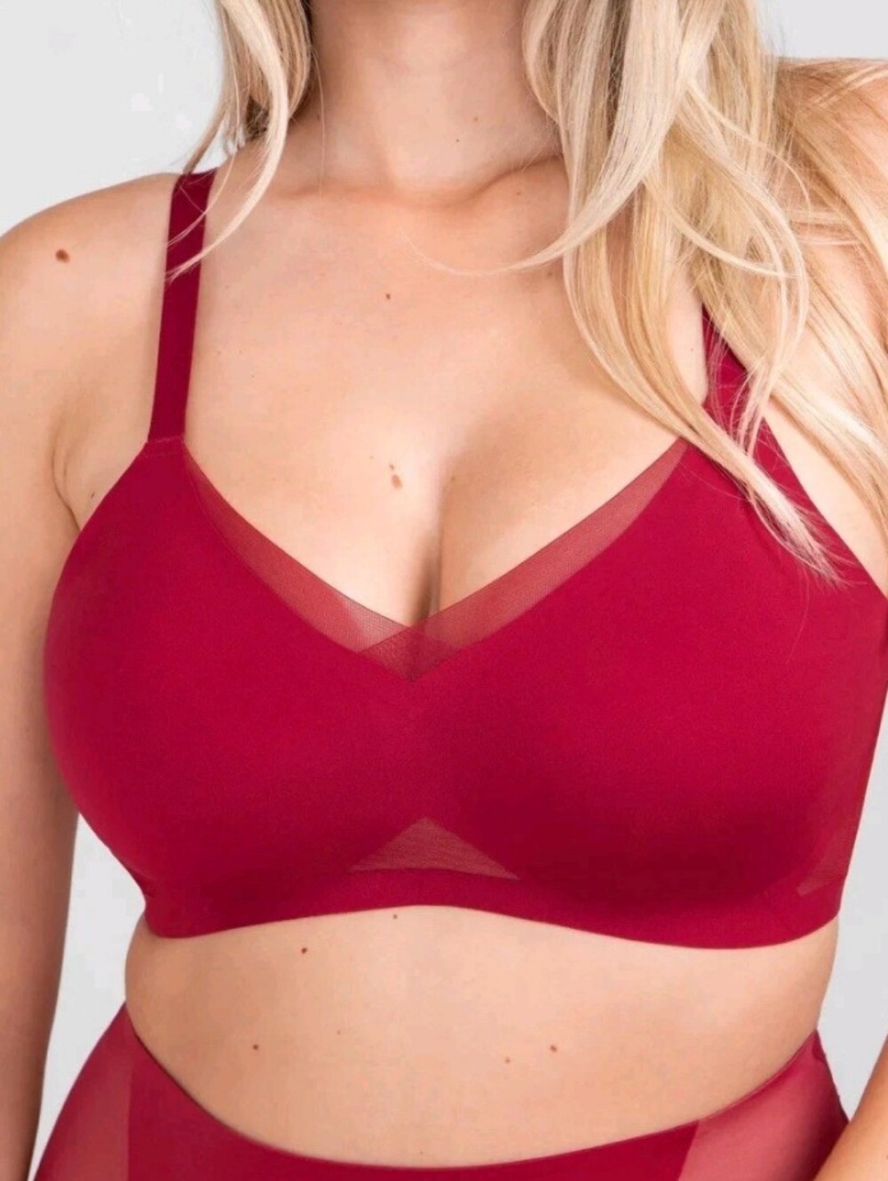 HoneyLove Crossover Bra Size M 34C Ruby Wireless Red Mesh-Panel